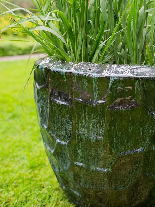 Кашпо Cascara pot holly green (набор 2 шт) D54 H49 см Кашпо Cascara pot holly green (набор 2 шт) D54 H49 см