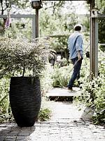 Кашпо Capi nature rib nl vase elegant deluxe black D50 H72 см Кашпо Capi nature rib nl vase elegant deluxe black D50 H72 см