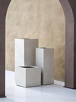 Кашпо Grigio high cube antique white L40 W40 H100 см
